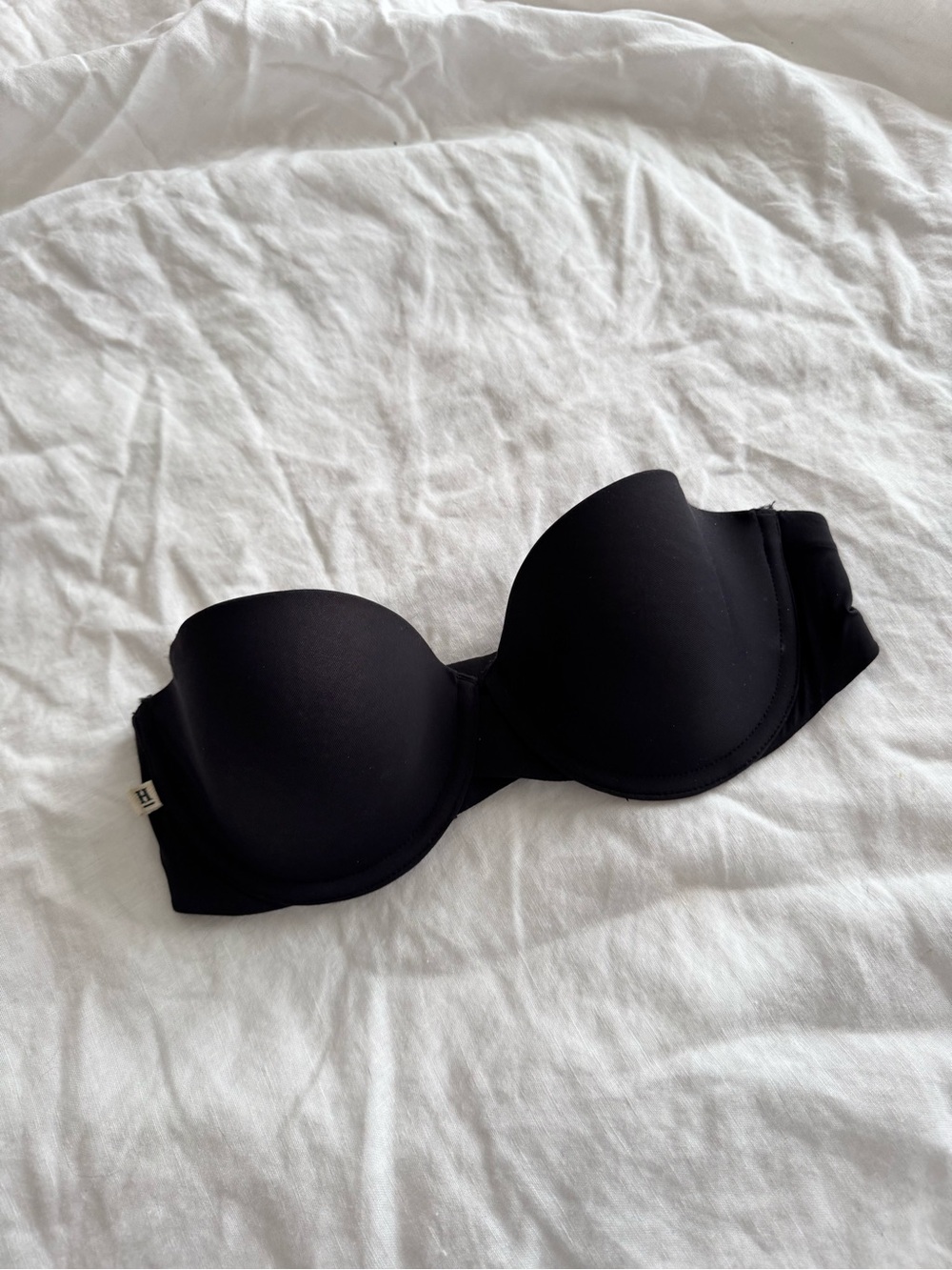 Harper Wilde Strapless Black Bandeau Bra with Smooth Cups, Underwire, size 32B